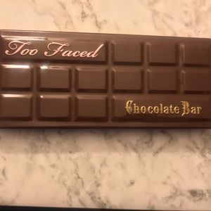Too Faced chocolate Bar Eyeshadow palette